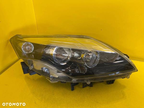 Lampa PRAWA RENAULT LAGUNA III LIFT ZWYKŁA 2011- - 1