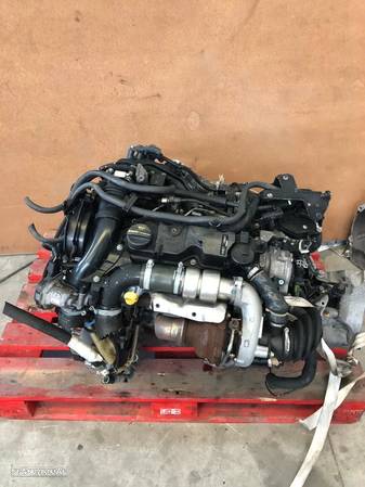 Motor Volvo V40 V50 1.6 HDI D4162T - 1