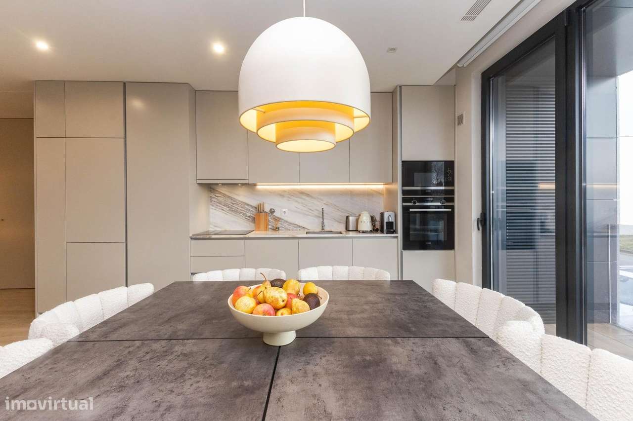 T2 Moderno com Duas Suites, Varanda e Garagem. Nogueira da Maia - Grande imagem: 5/29