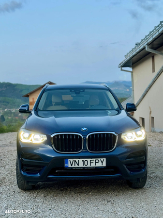 BMW X3 sDrive18d AT MHEV - 3