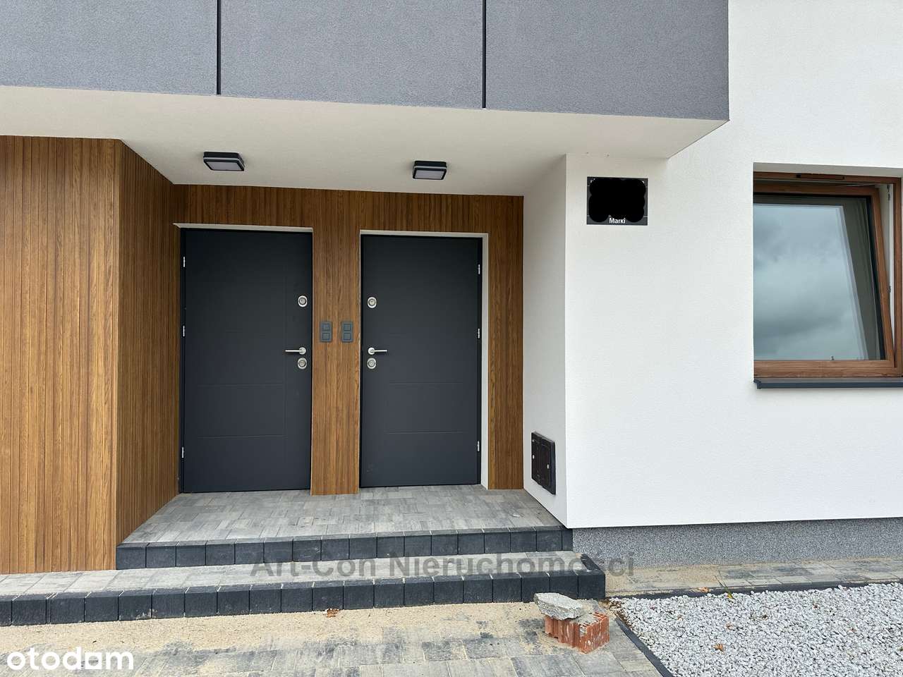 Mieszkanie 5-pokojowe, dwupoziomowe + 2 st. postojowe-3