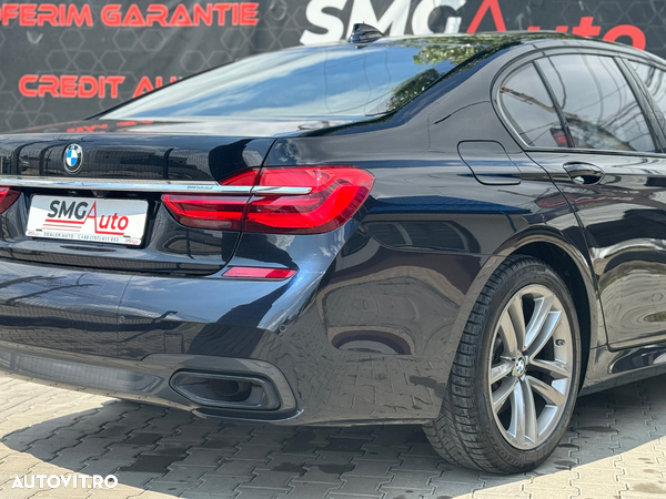 BMW Seria 7 730d xDrive - 36