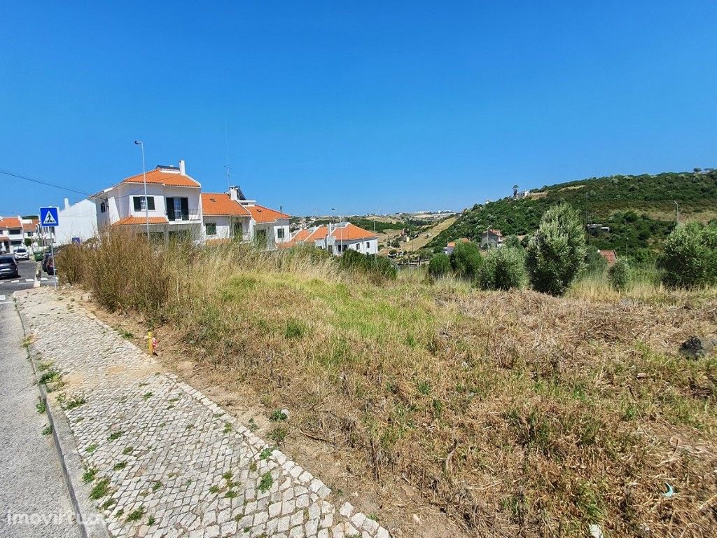 Terreno para Venda em Varge Mondar, Sintra