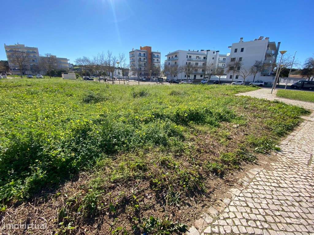 Lote para construção de 23 fogos + 1 loja, Loulé, Algarve - Grande imagem: 3/8