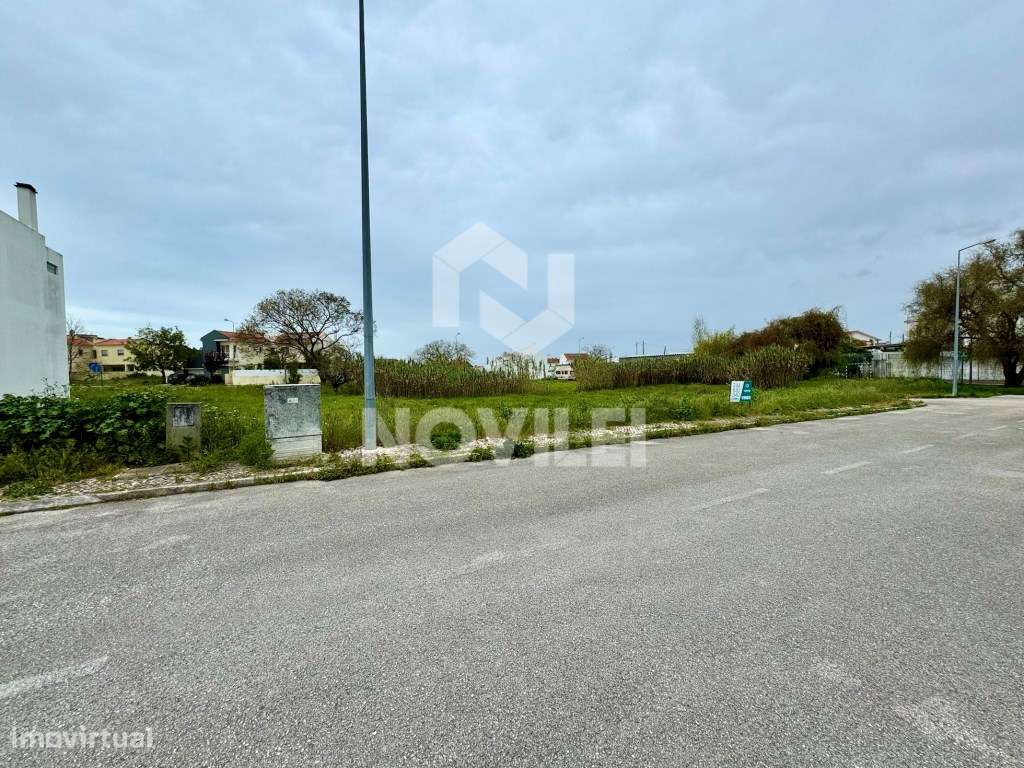 Lote de Terreno para construção de Moradia Unifamiliar no centro da... - Grande imagem: 4/5