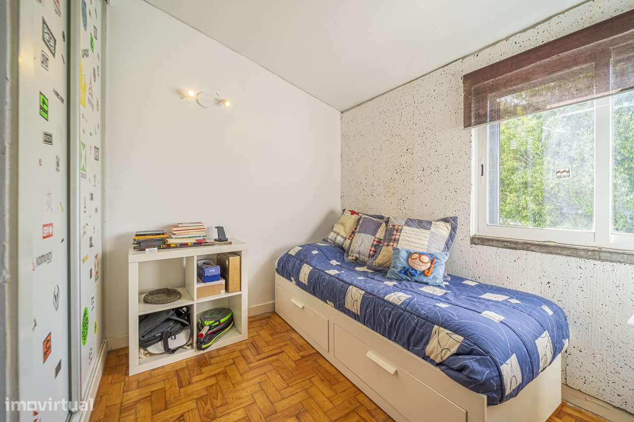 T3 Duplex-Alfragide - Lareira, 3 Casas de Banho, Dispensa e Lavandaria-27