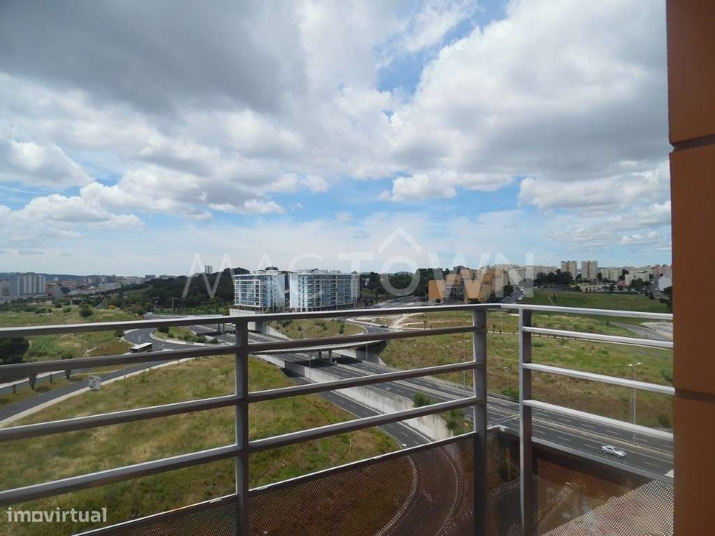 T1 Moderno na Bela Lisboa com Varanda e Parqueamento - Grande imagem: 5/7