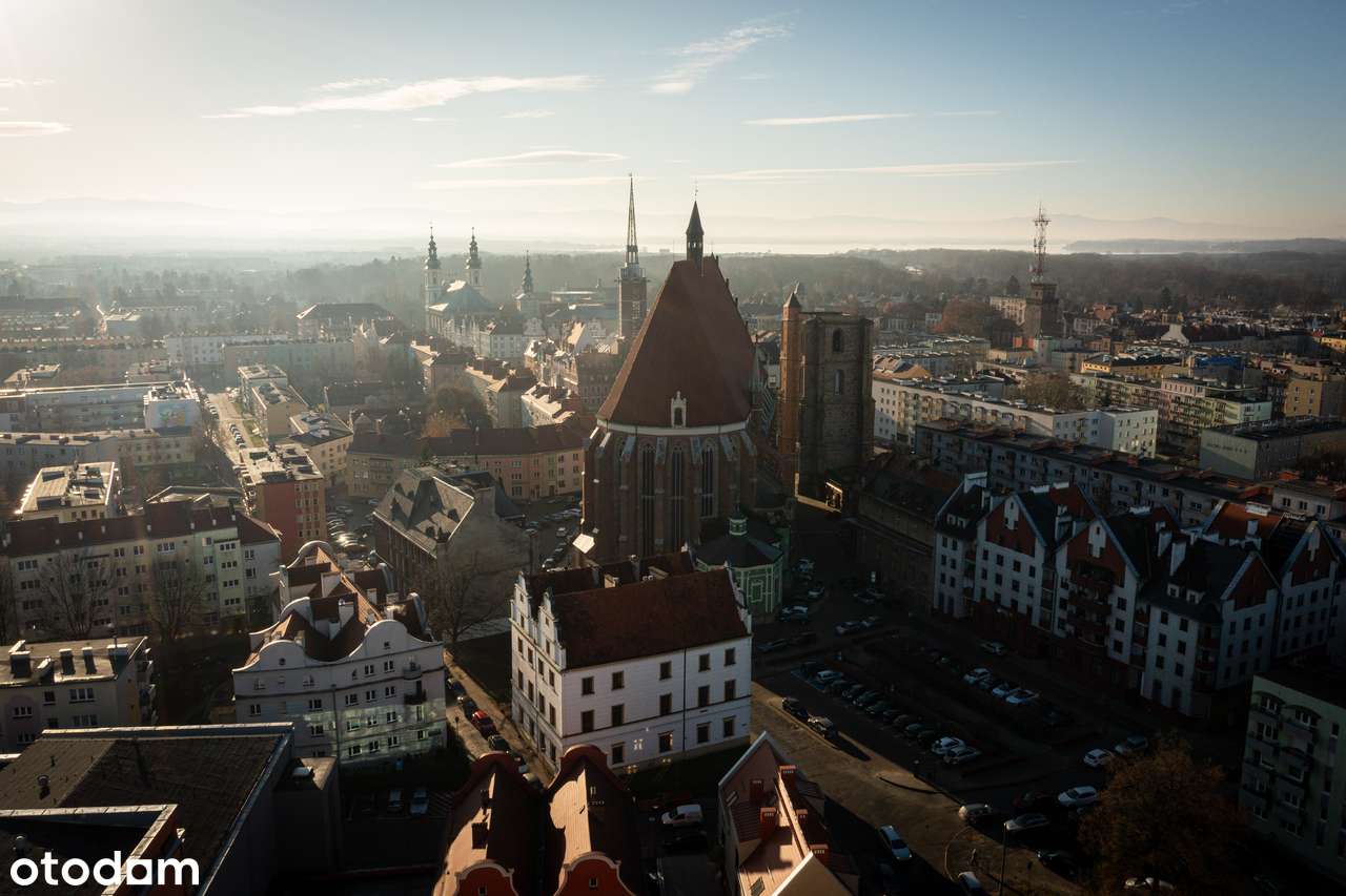 Zabytkowa kamienica w centrum Nysy-dawna Kanonia-1