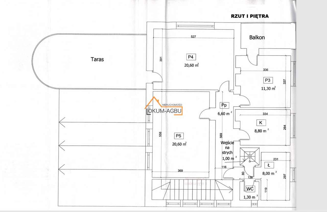 Willa na obrzeżu kompleksu leśnego.-14