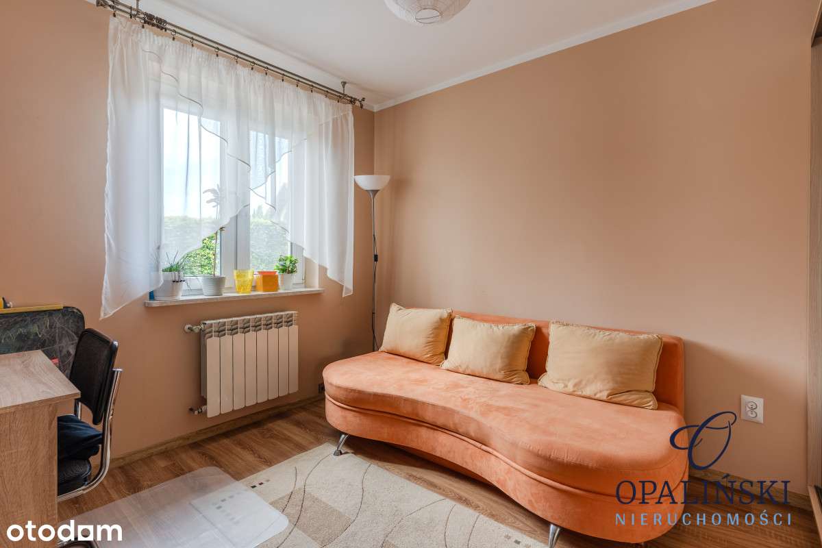 Dom z ogrodem i garażem umeblowany i wyposażony-17