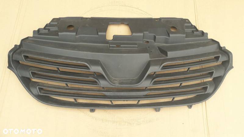 ATRAPA GRILL RENAULT TRAFIC III - 1