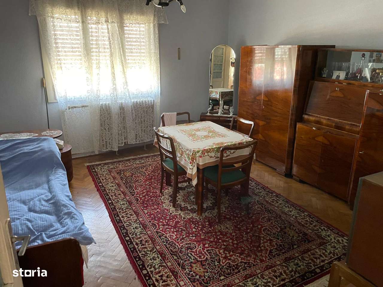 Casă Lugoj, teren generos, zona liniștită - Imagine principală: 1/7