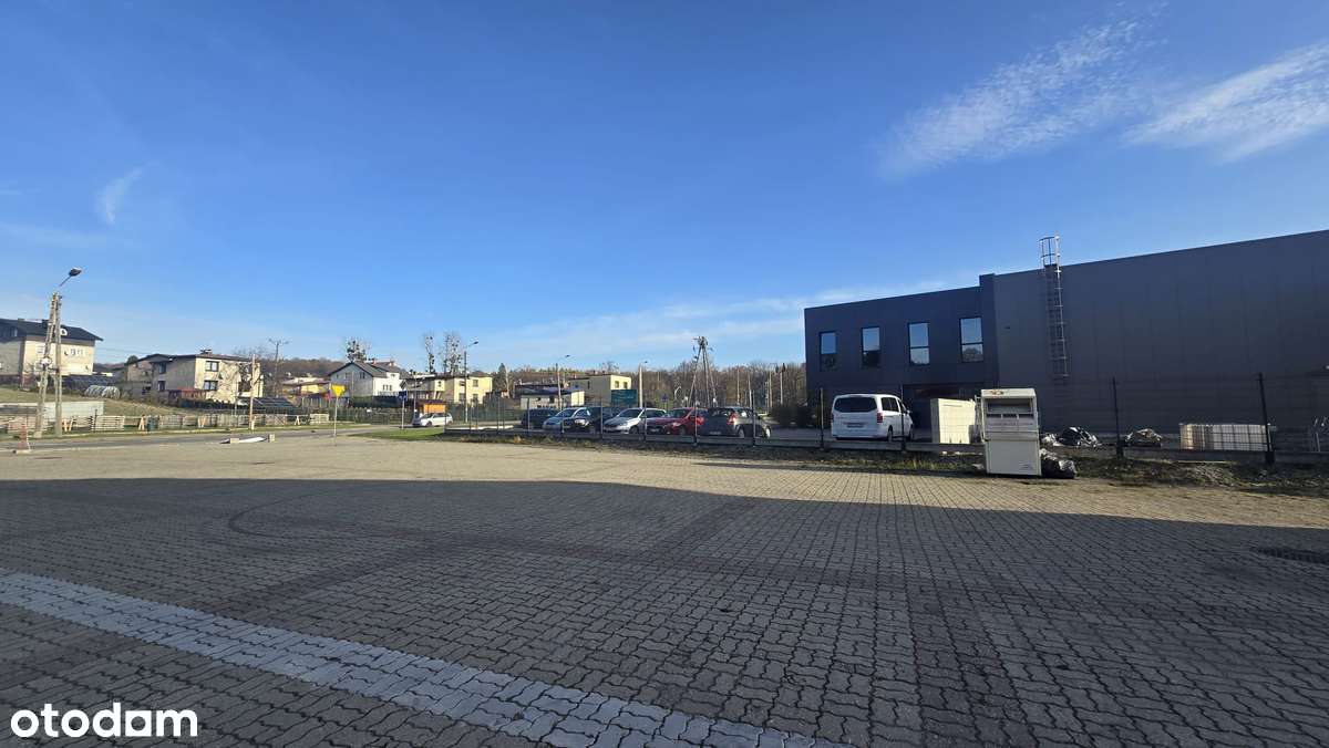 Budynek usługowy z dużym parkingiem, przy DK78! OFERTA 0%-0