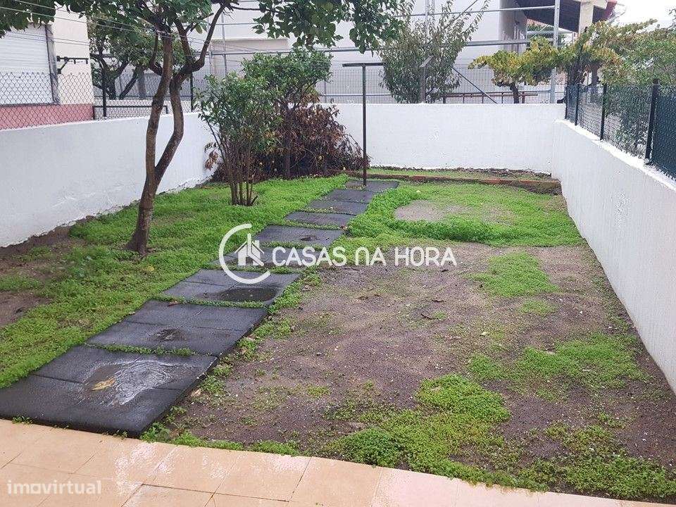 Pinhal Novo, T2 com logradouro. - Grande imagem: 5/16