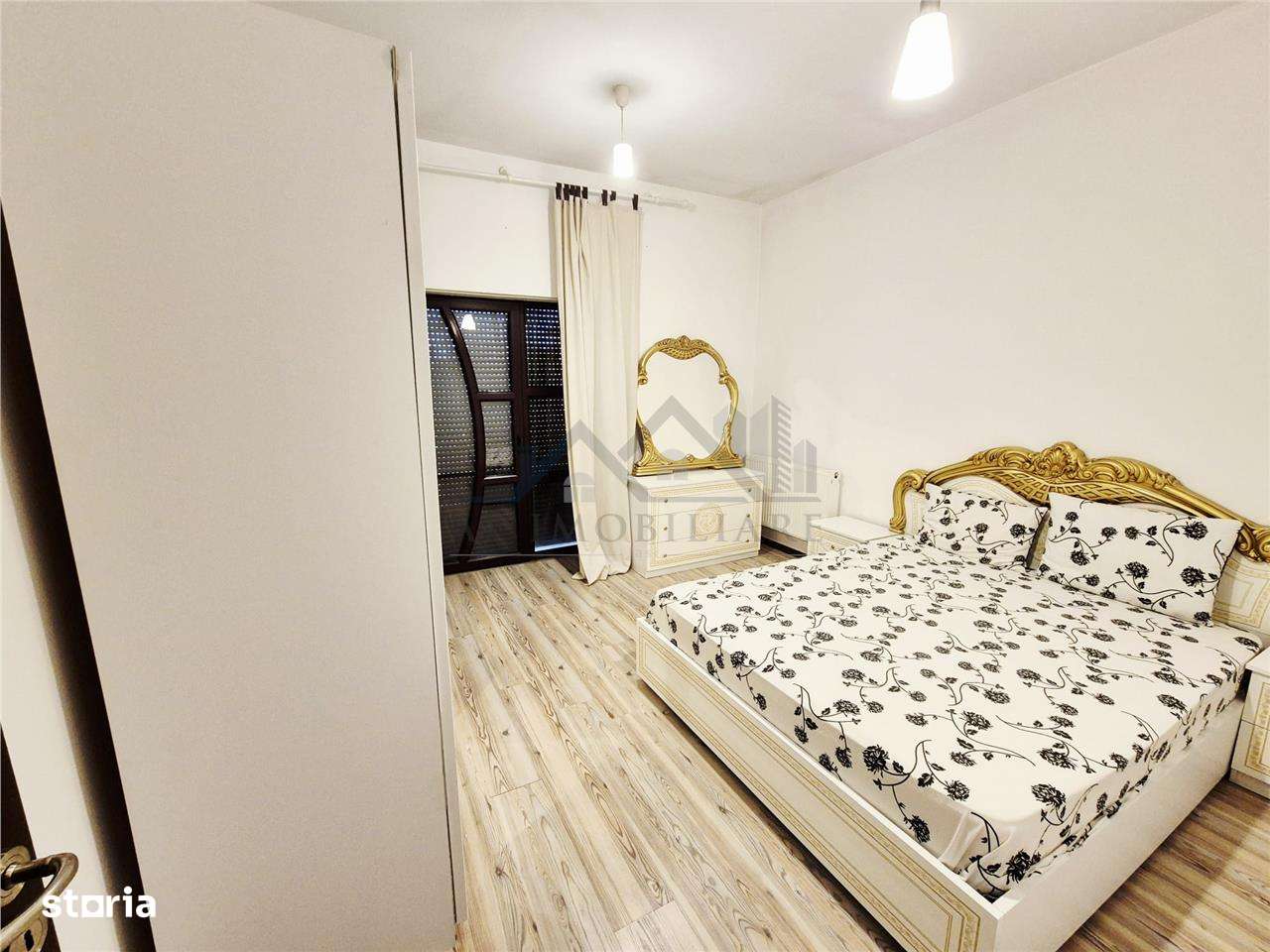 Casa tip duplex spatioasa cu garaj - Imagine principală: 5/19