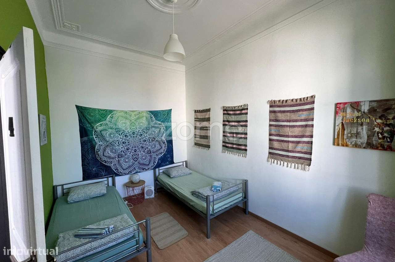 Hostel à venda na Praia das Maçãs, Sintra - Grande imagem: 3/36