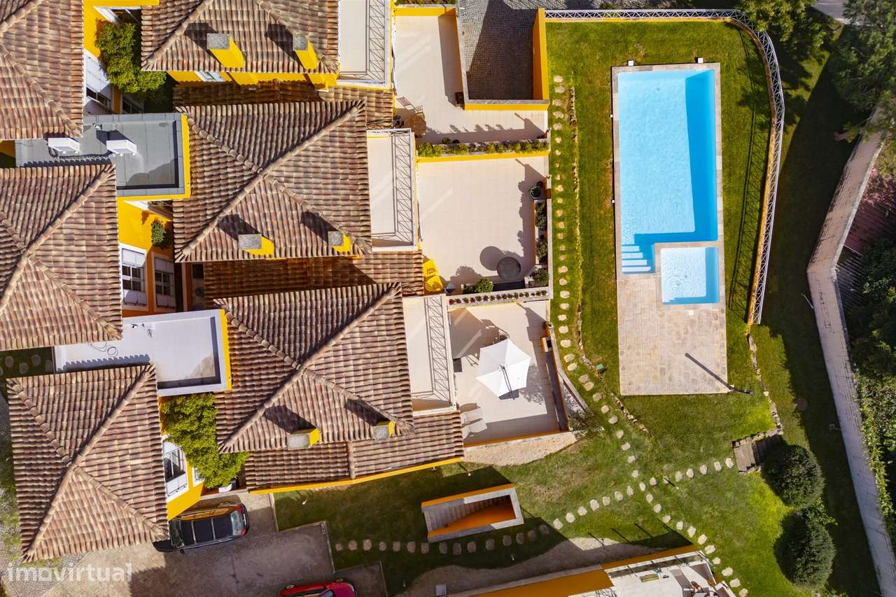 MORADIA T3+1  EM CONDOMÍNIO FECHADO NA MALVEIRA DA SERRA - Grande imagem: 4/60