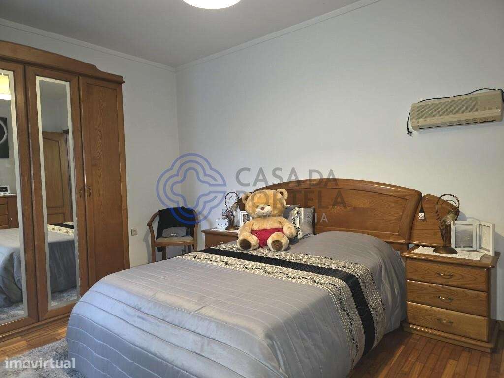 Moradia T3 Térrea com Cave em Landim – Conforto, Espaço e Funcionalida - Grande imagem: 4/18