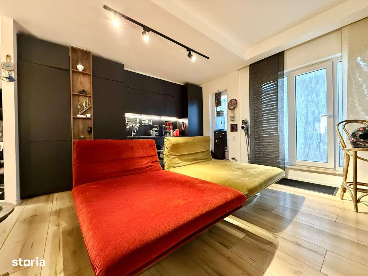 COSMOPOLIS - Apartament 2 camere, vedere piscina-1