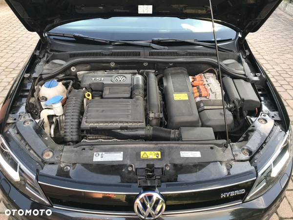 Volkswagen Jetta 1.4 Hybrid DSG Comfortline - 17