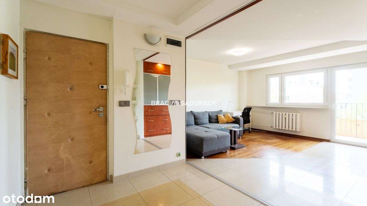 3-pokojowe mieszkanie z loggią- Zawodzie-11