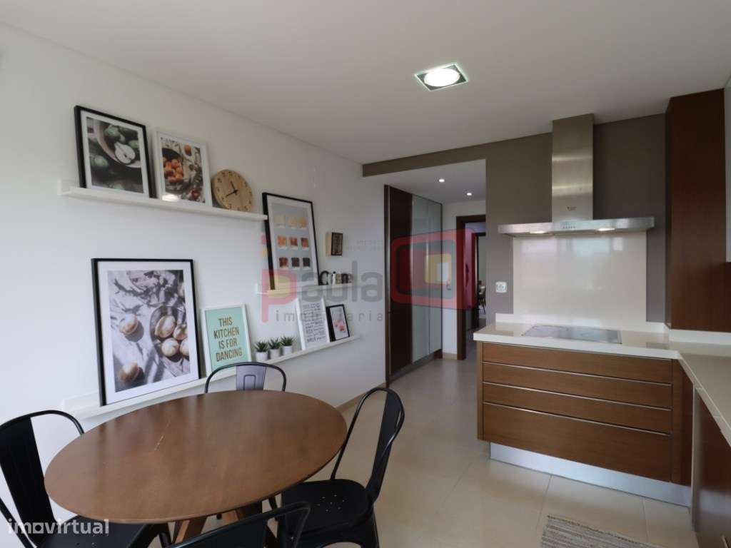 APARTAMENTO T3 MONTIJO COM PARQUEAMENTO E ARRECADAÇÃO-15