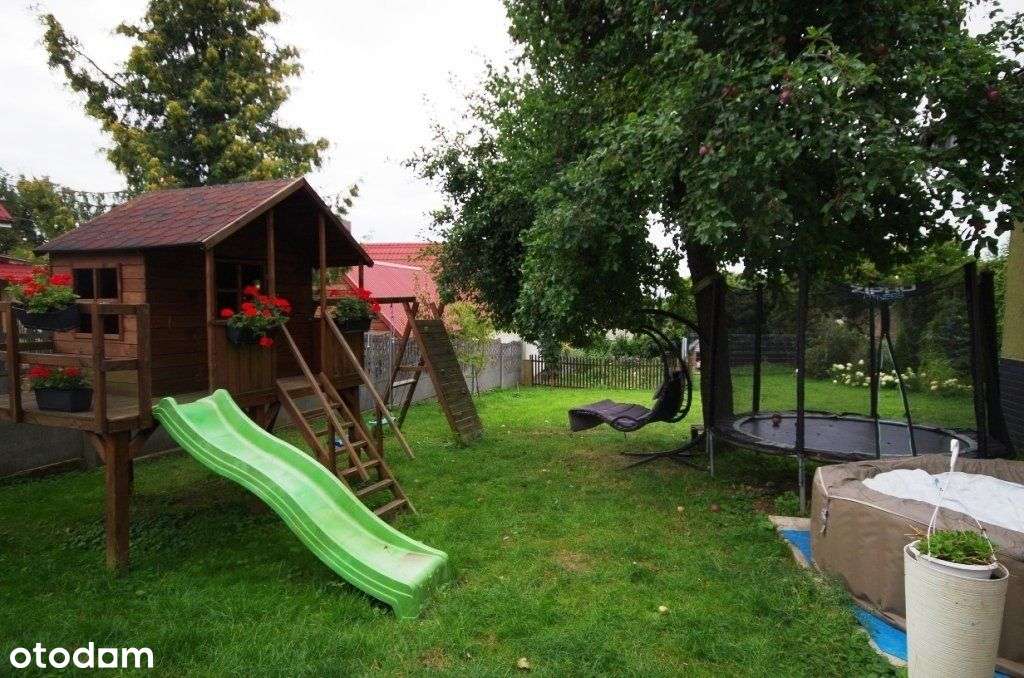 Dom w cichej okolicy – Janice-0