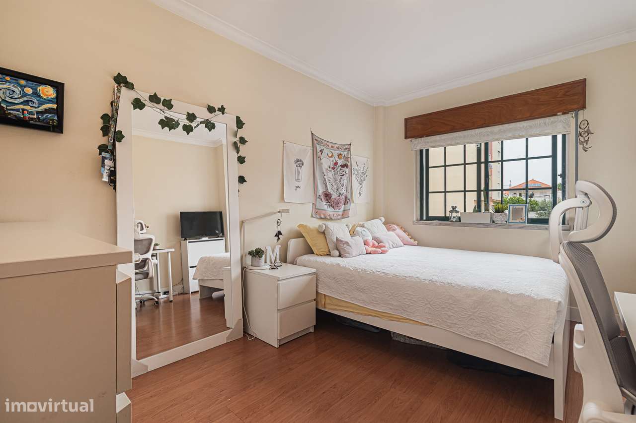 Apartamento num Primeiro Andar na Quinta do Conde-10