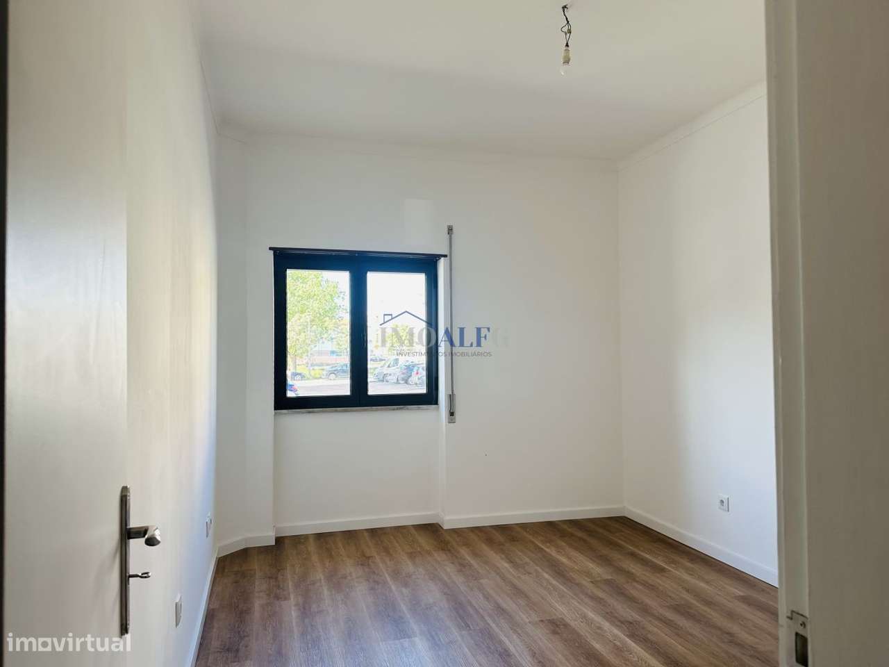 Apartamento T3 remodelado na Avenida do Bocage - Barreiro-17