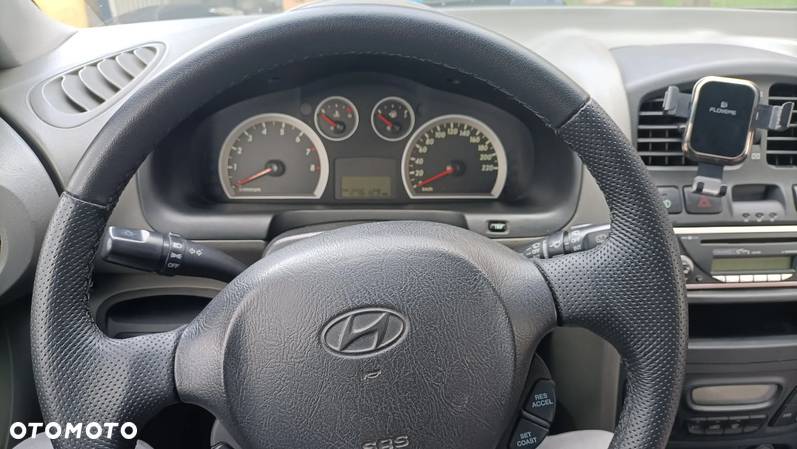 Hyundai Santa Fe 2.4 GLS 2WD - 13