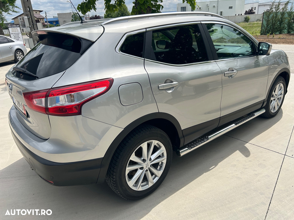 Nissan Qashqai 1.6 DCI Start/Stop X-TRONIC Tekna - 4