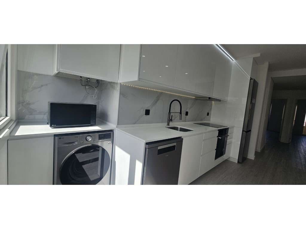 T3 totalmente remodelado, a Estrear no Forte da Casa-5