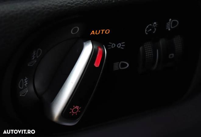 Audi Q3 2.0 TDI quattro S tronic - 14