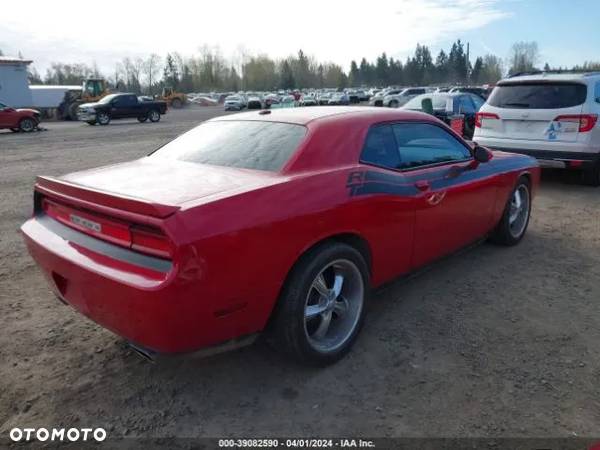 Dodge Challenger - 5