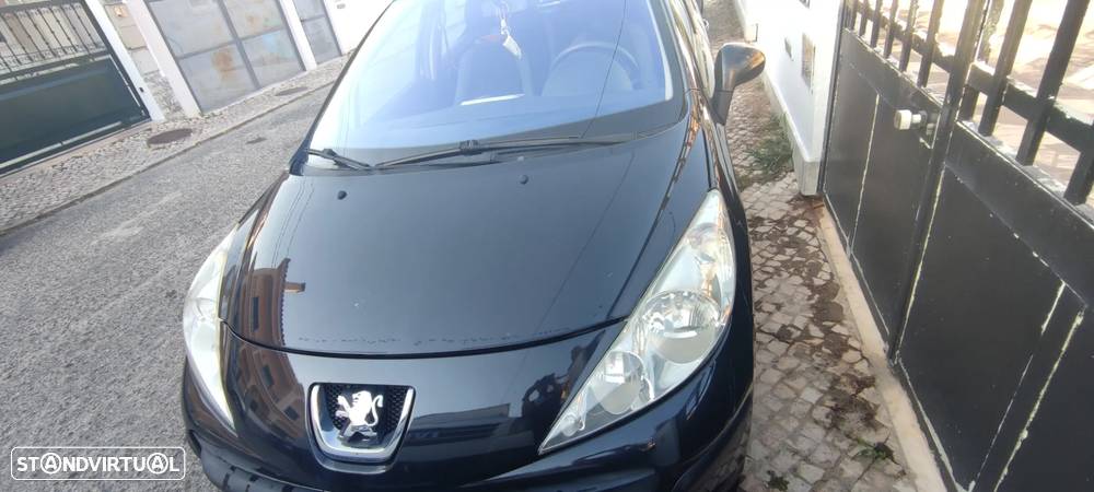 Peugeot 207 - 7