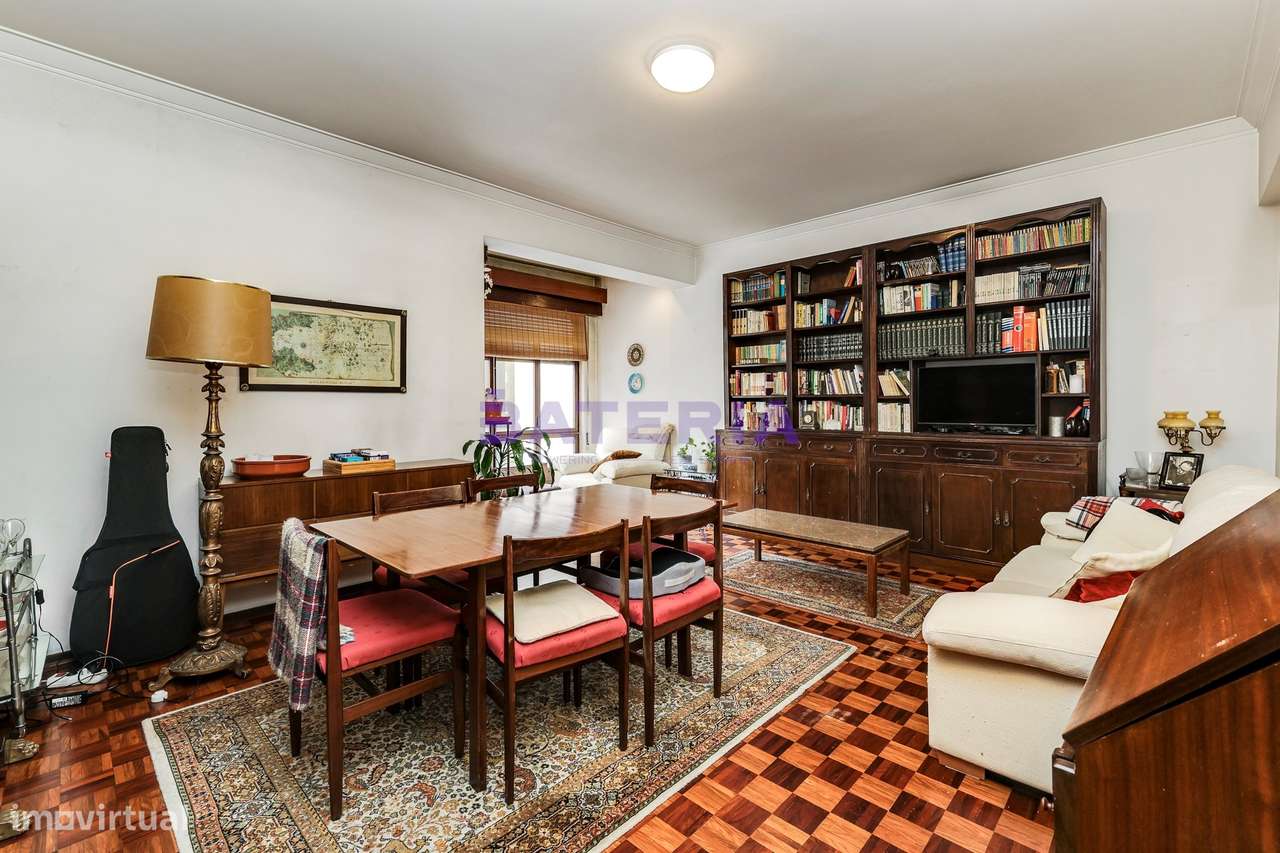 T3 em Algés para remodelar - Grande imagem: 3/22