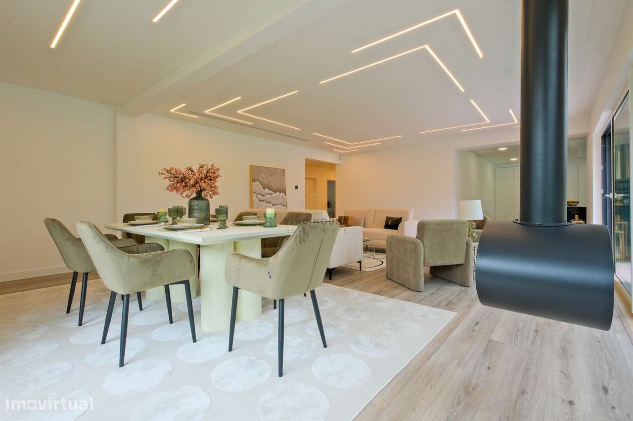 Moradia T4 de Luxo Totalmente Remodelada na Herdade da Aroeira-8