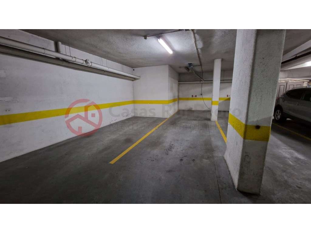 Excelente Apartamento T3, prédio com elevador, parqueamento e arrec...-26
