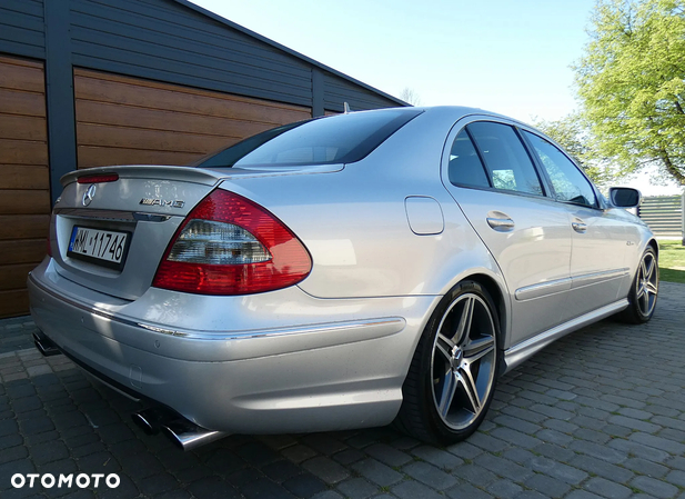 Mercedes-Benz Klasa E 63 AMG - 31