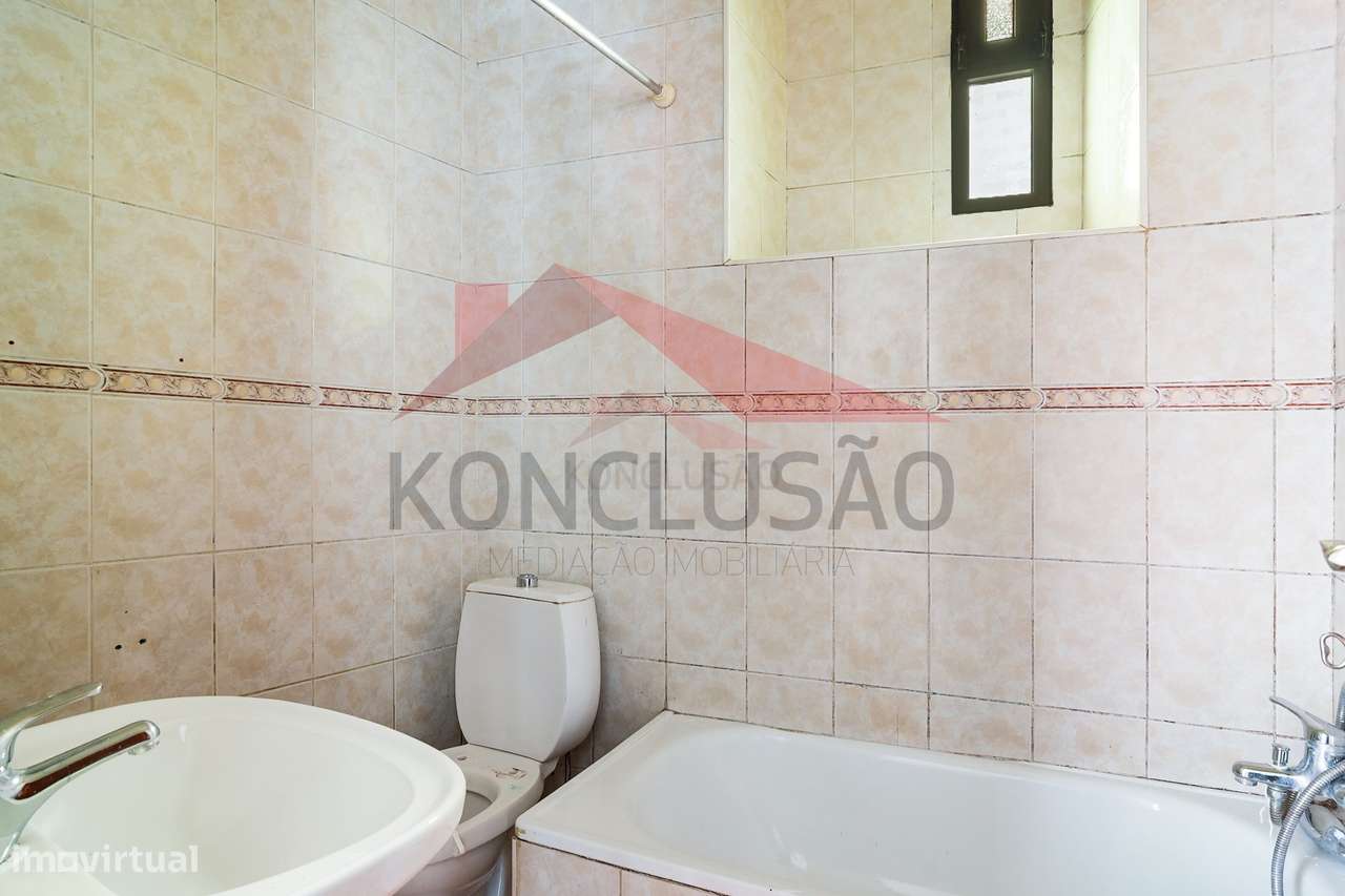 Apartamento em zona histórica de Lisboa-27