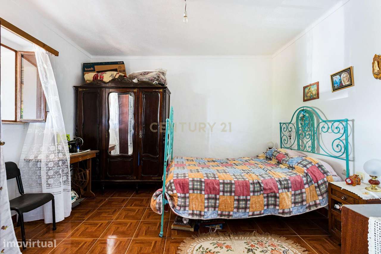 Monte Alentejano com 45 Hectares e Infraestruturas Agrícolas-7