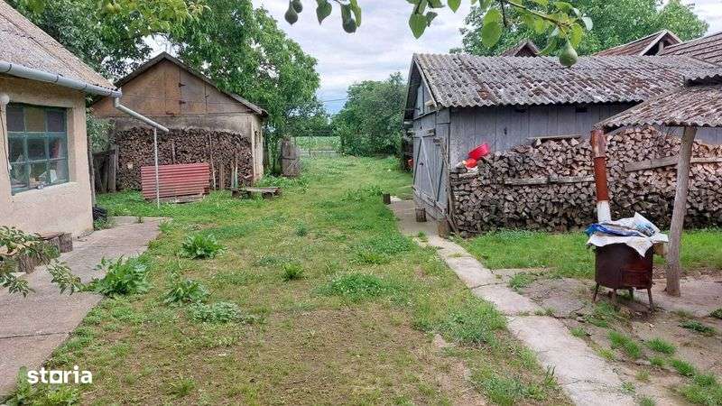 Casa cu 3 camere cu gradina si anexe 2389mp de vanzare com. Simian - Imagine principală: 4/8