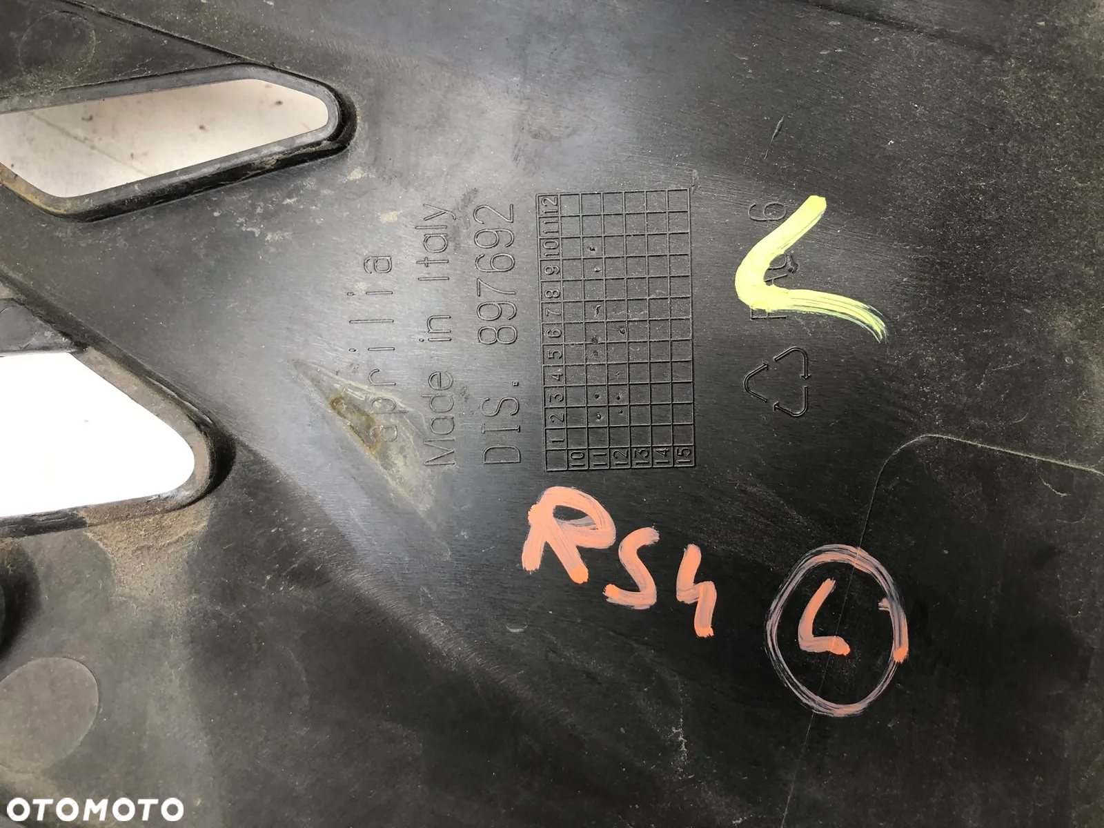 Plastik Owiewka bok lewy wypełnienie Aprilia RS4 125 RS 4 - 5