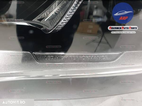 Far stanga Mercedes GLA X156 Full Led LHP 2017- original - 4