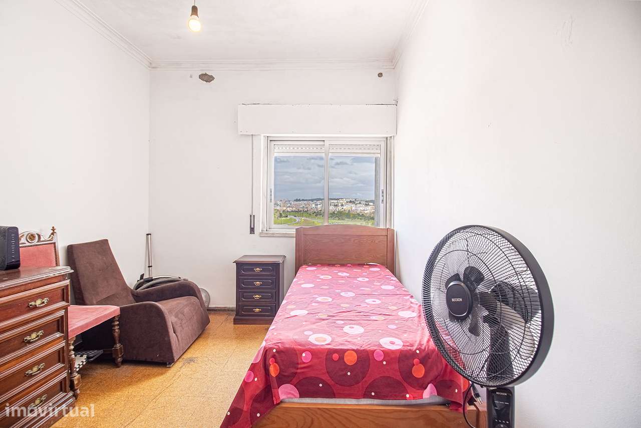 Apartamento T3 em Queluz de Baixo-7