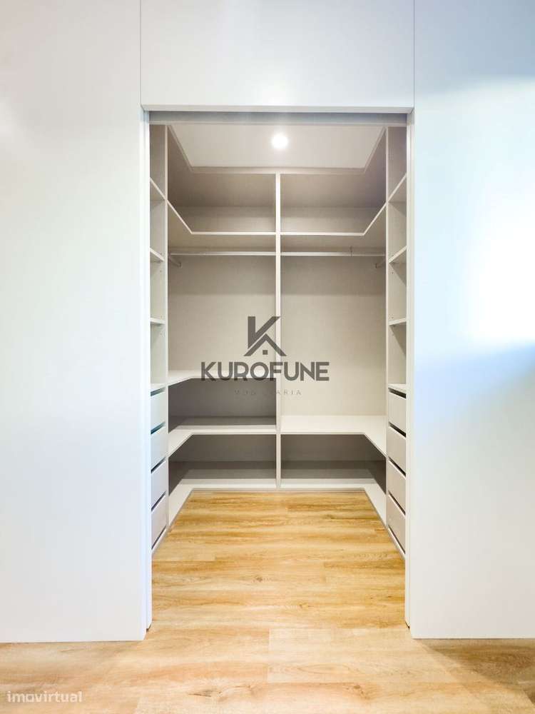 T3 Totalmente Equipado em Avintes  Excelente Investimento com Rendi...-11