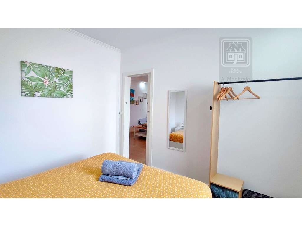 VENDA de MORADIA - VIVENDA com alojamento local e piscina - Fenais ...-51