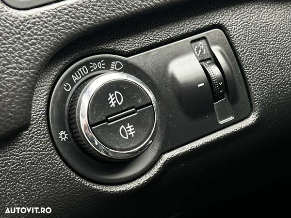 Opel Insignia 2.0 CDTI ECOTEC Cosmo Aut. - 16