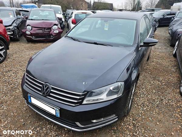 Volkswagen Passat 2.0 Blue TDI DSG SCR Highline - 8