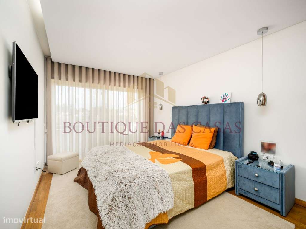 Moradia T5 em Perosinho-20